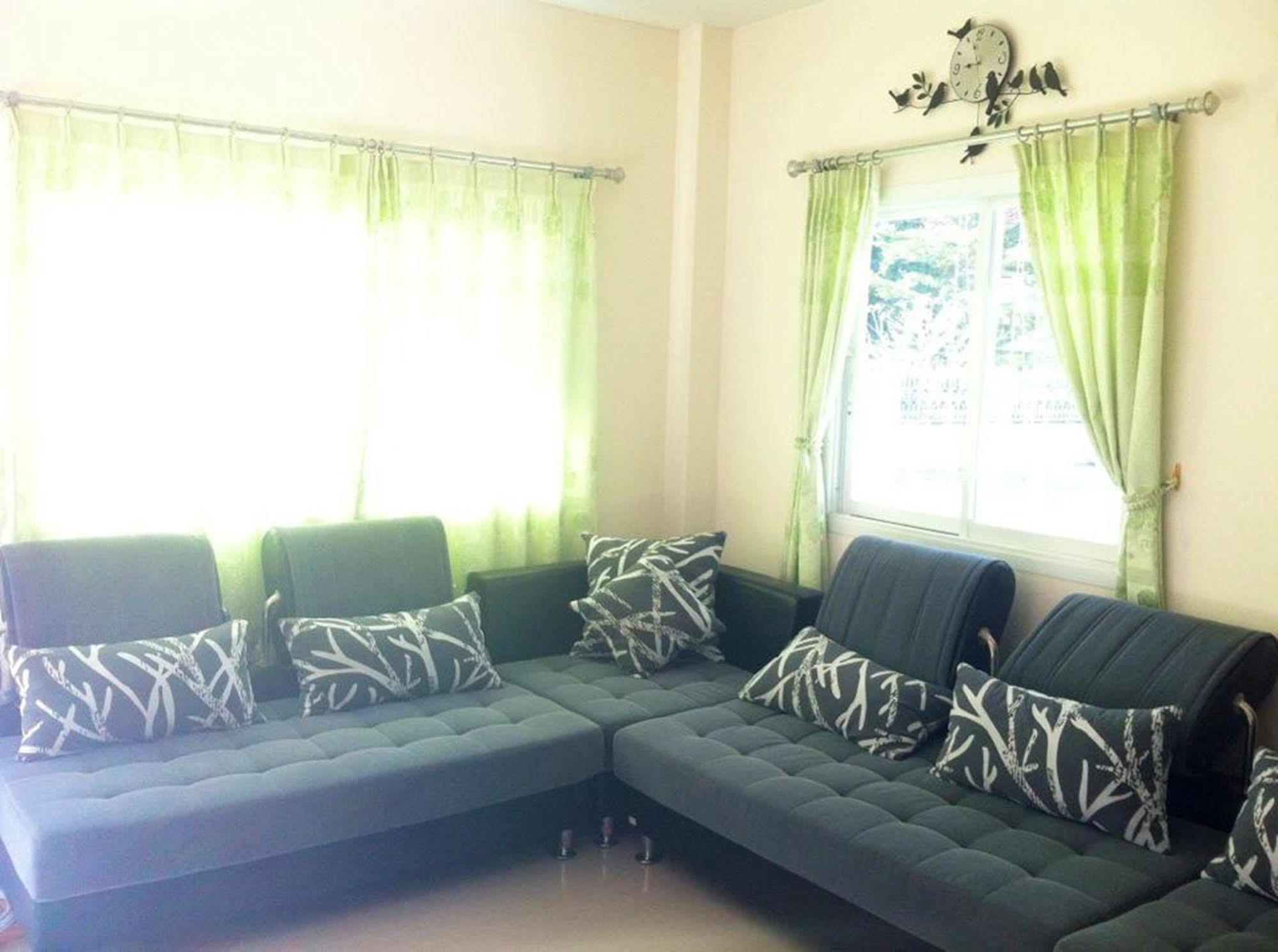 Gongaew Mansion Hotel Ubon Ratchathani Exterior photo